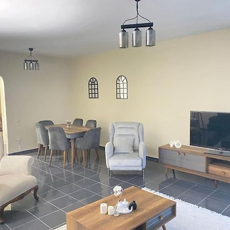 Comfy - Spacious Flat On The Kadikoey Seaside Apartment Istanbul Luaran gambar
