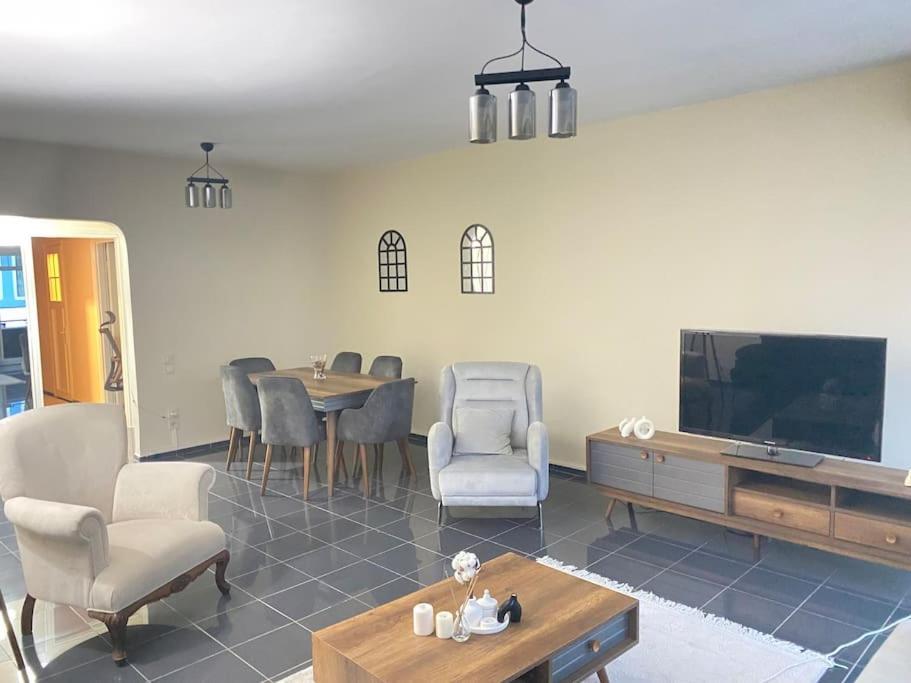 Comfy - Spacious Flat On The Kadikoey Seaside Apartment Istanbul Luaran gambar